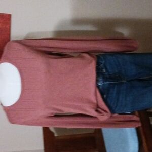 LETY&Me- Rusty Long Sleeve Top